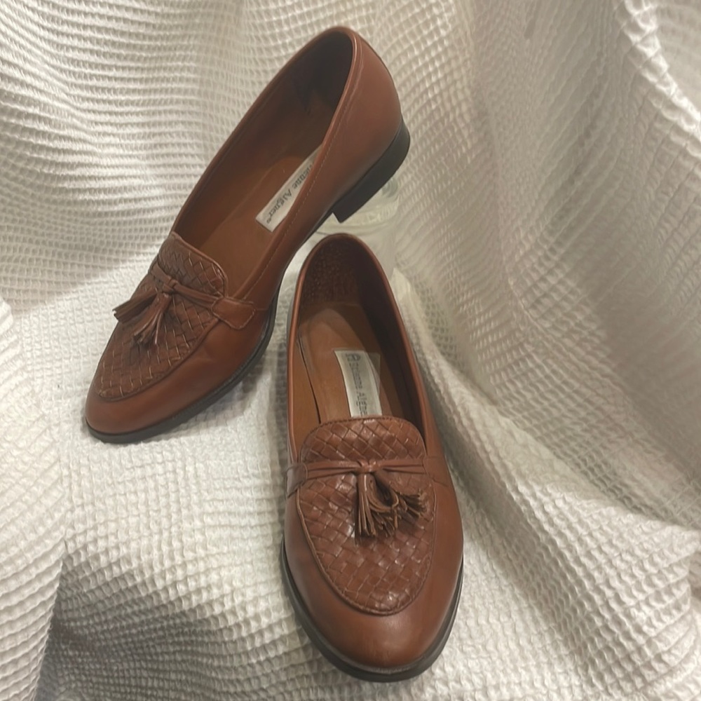 Vintage Etienne Aigner Brown Leather loafers